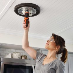 BLACK+DECKER 4V max akkus csavarhúzó képfelakasztó készlettel eszközöket JDDD4564